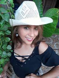 Claudia Giuletti - 49 años